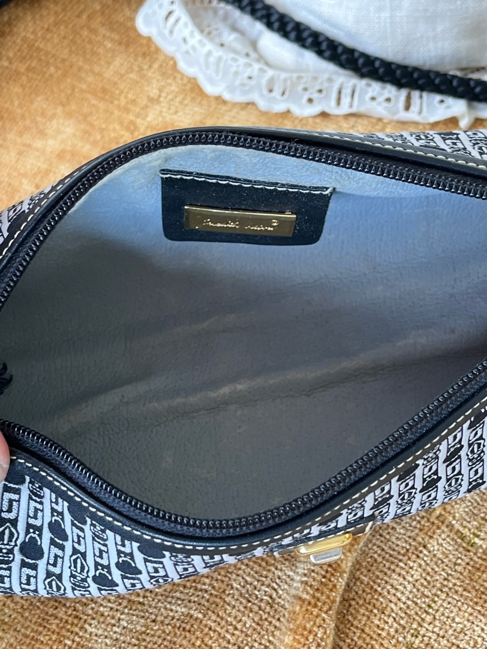 Judith Leiber Vintage Crossbody bag, GUC - Picture 6 of 11
